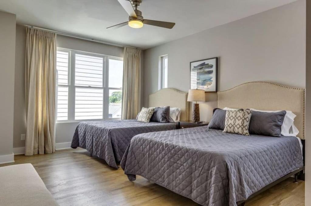 Spacious Close To Belmont Rooftop Nashville