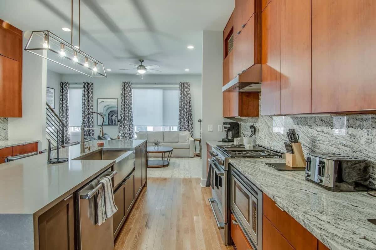 2 Miles To Lower Broadway-close To Honky Tonks Holiday home *