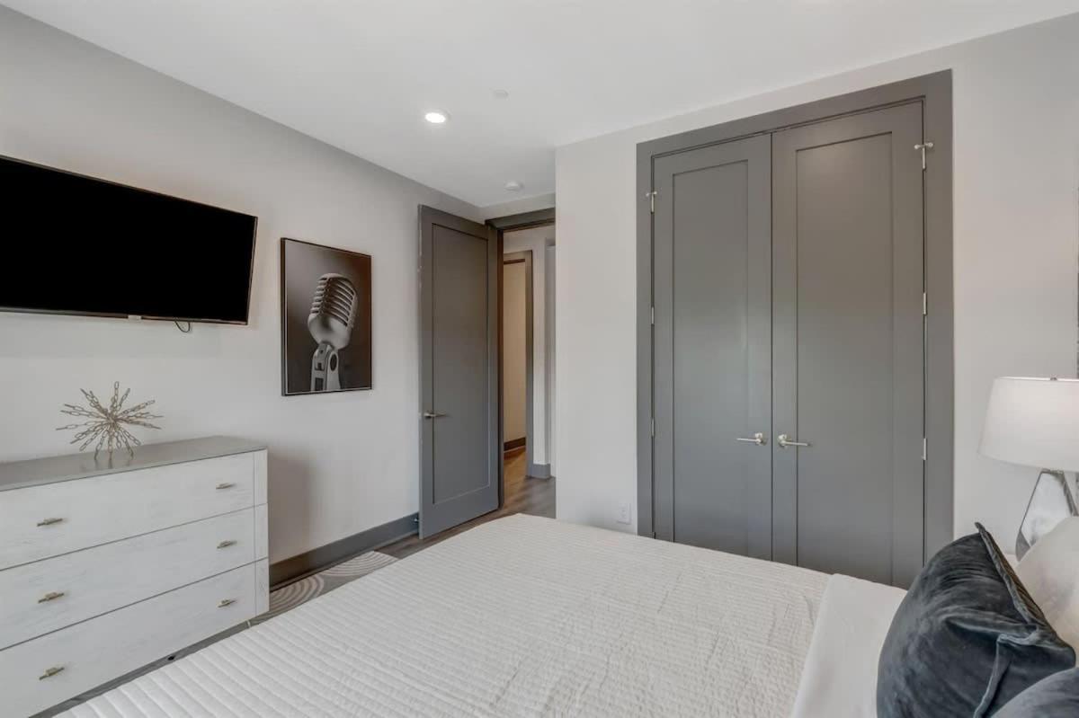 6 Min To Broadway - Gym Rooftop Sleeps 8 Holiday home *