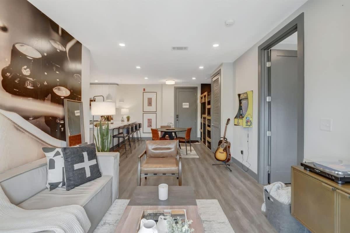 6 Min To Broadway - Gym Rooftop Sleeps 8