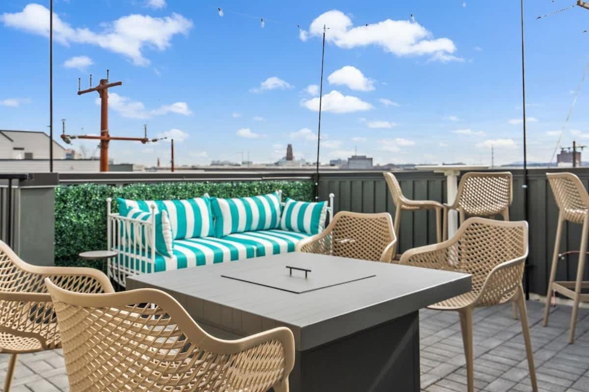 The Southern Lady - Newly Renovated Spacious Patio Holiday home *