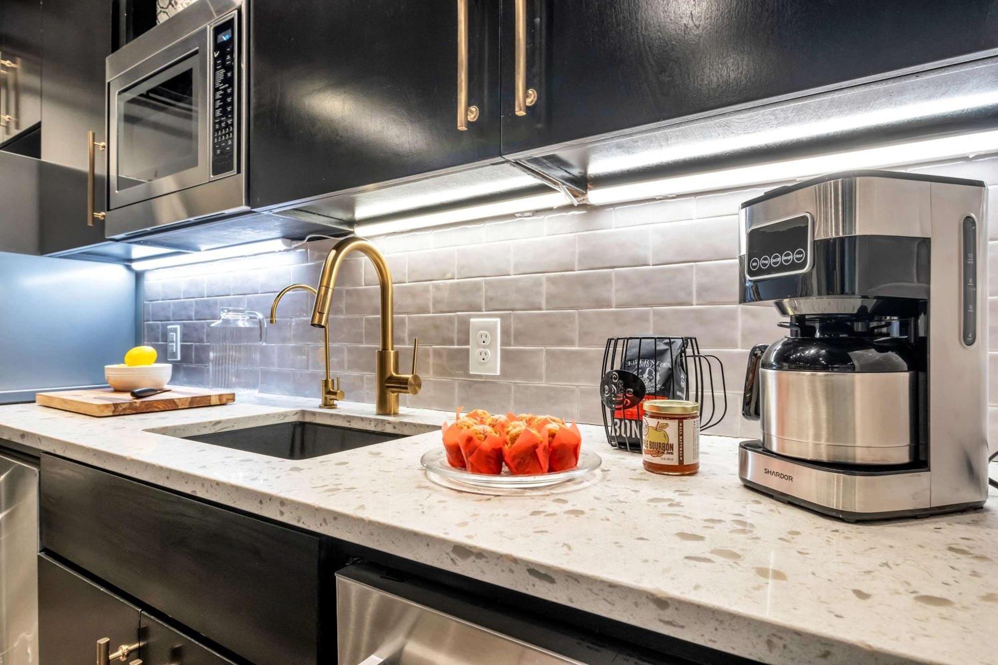 Modern 6br By Maddox * Nashville