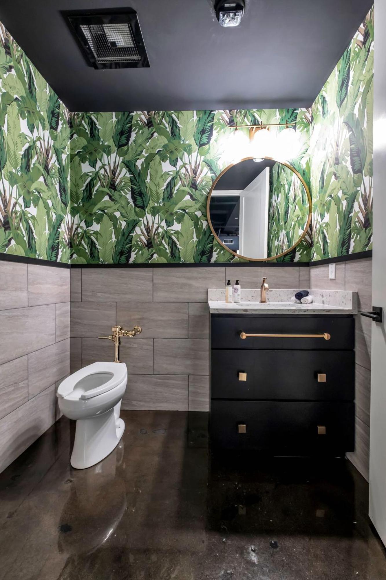 Modern 6br By Maddox