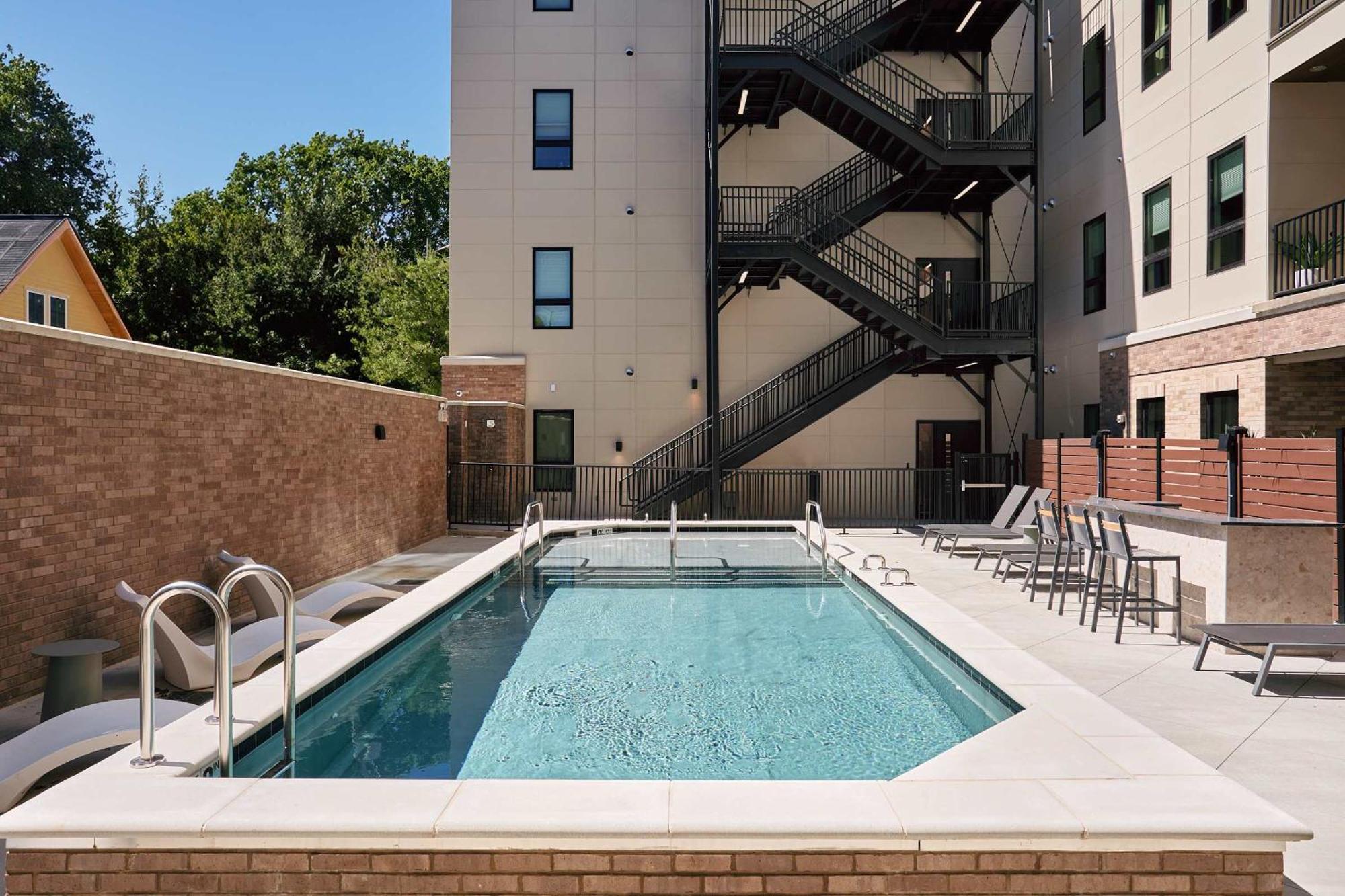 Contemporary In The Heart Of Music Row * Nashville