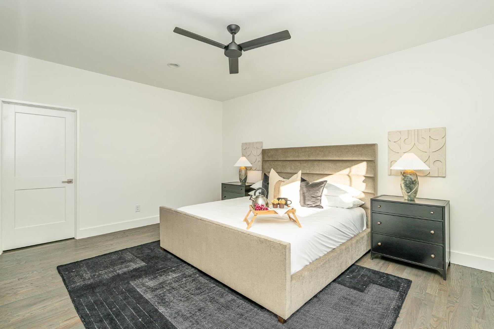 - 1701 Lischey Ave Nashville