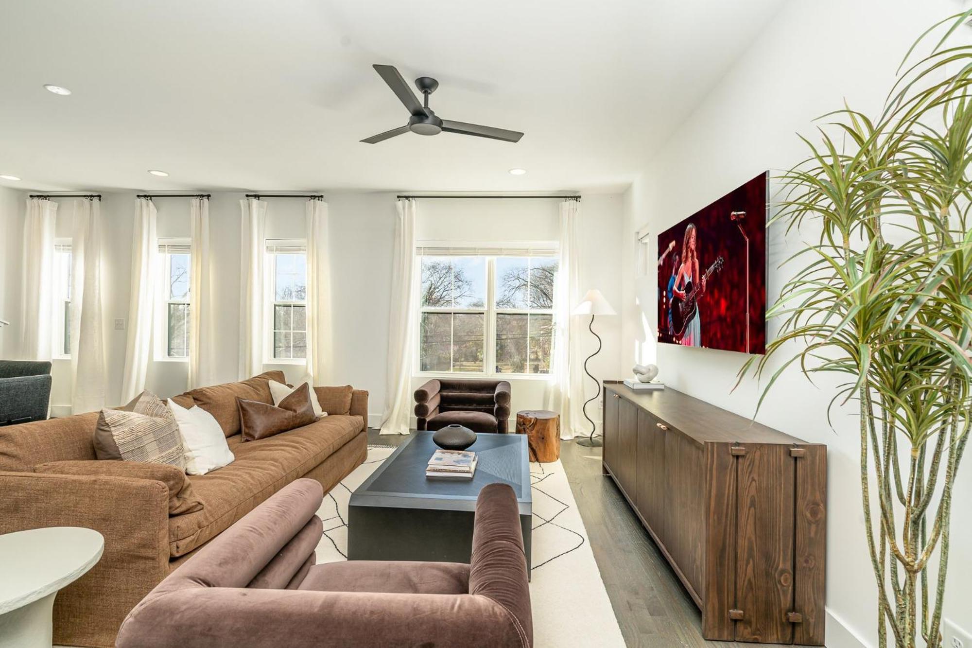 - 1701 Lischey Ave Holiday home