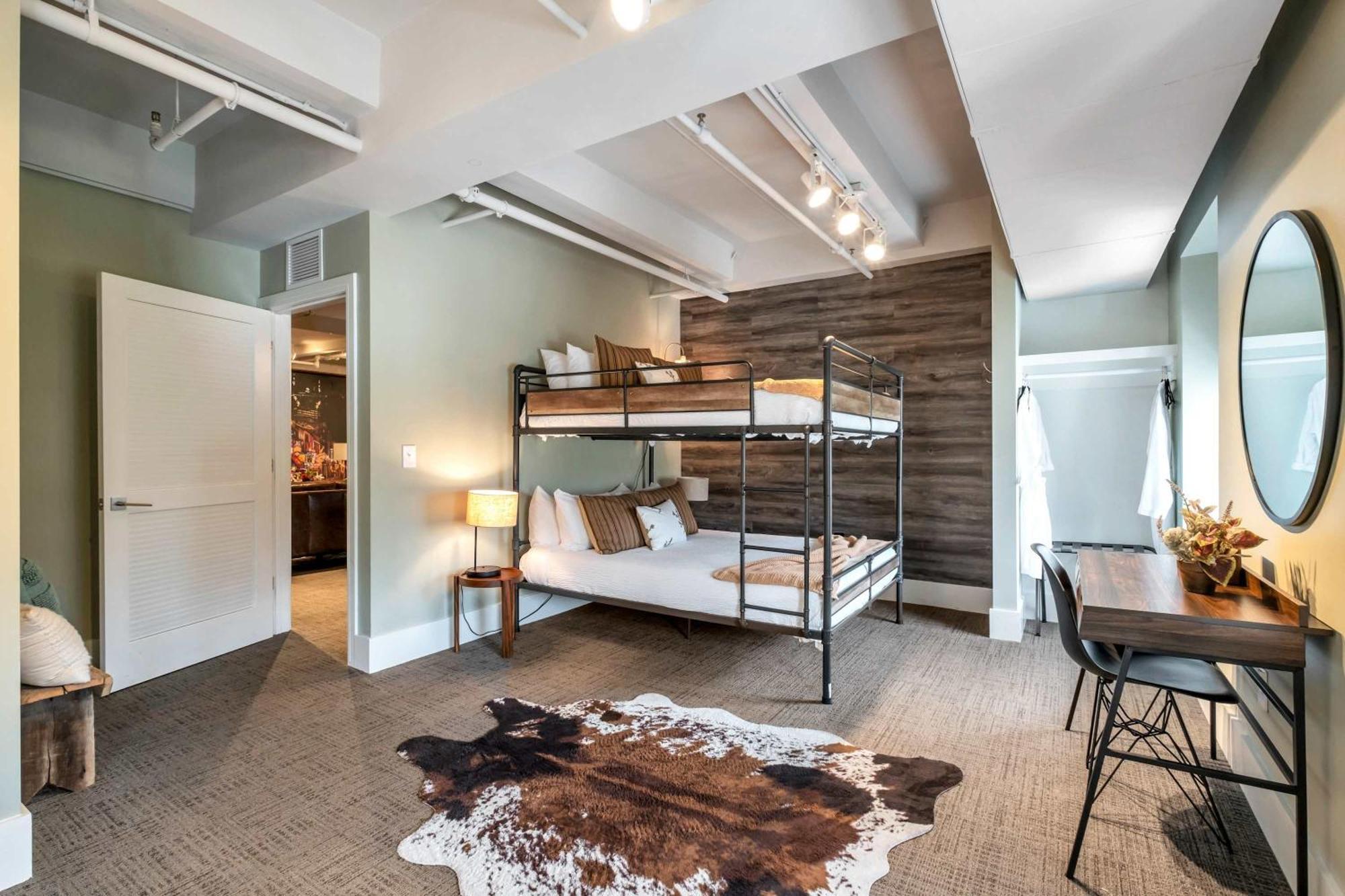Honky Tonk 6 Bedroom By Maddox *