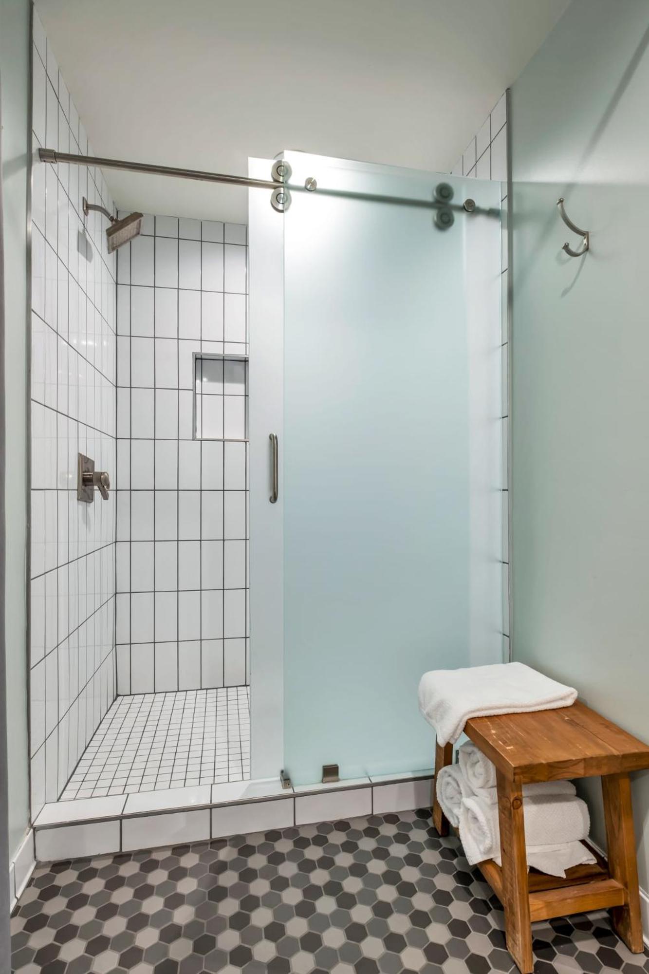 Honky Tonk 6 Bedroom By Maddox Apartment Nashville