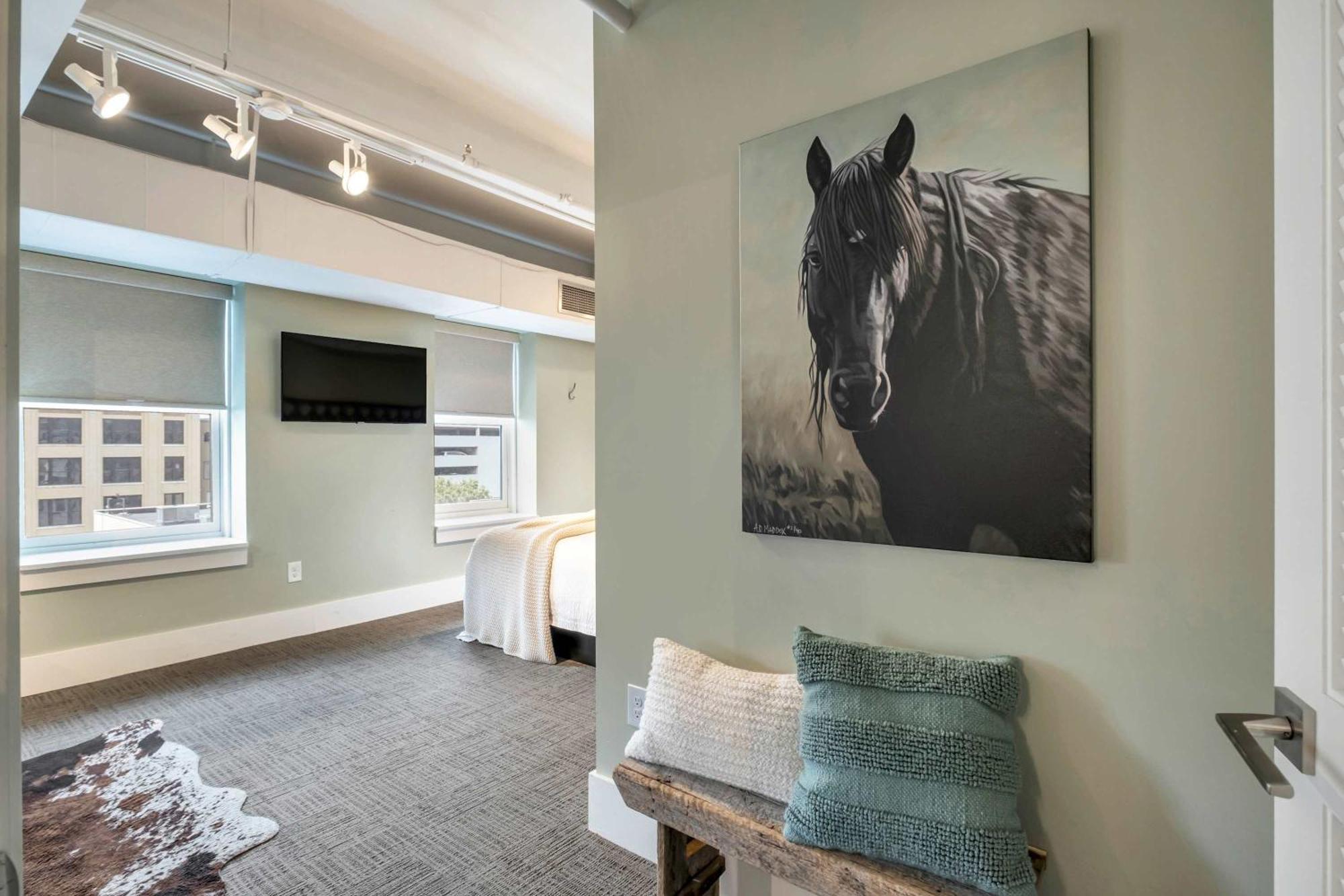 Apartment Honky Tonk 6 Bedroom By Maddox *