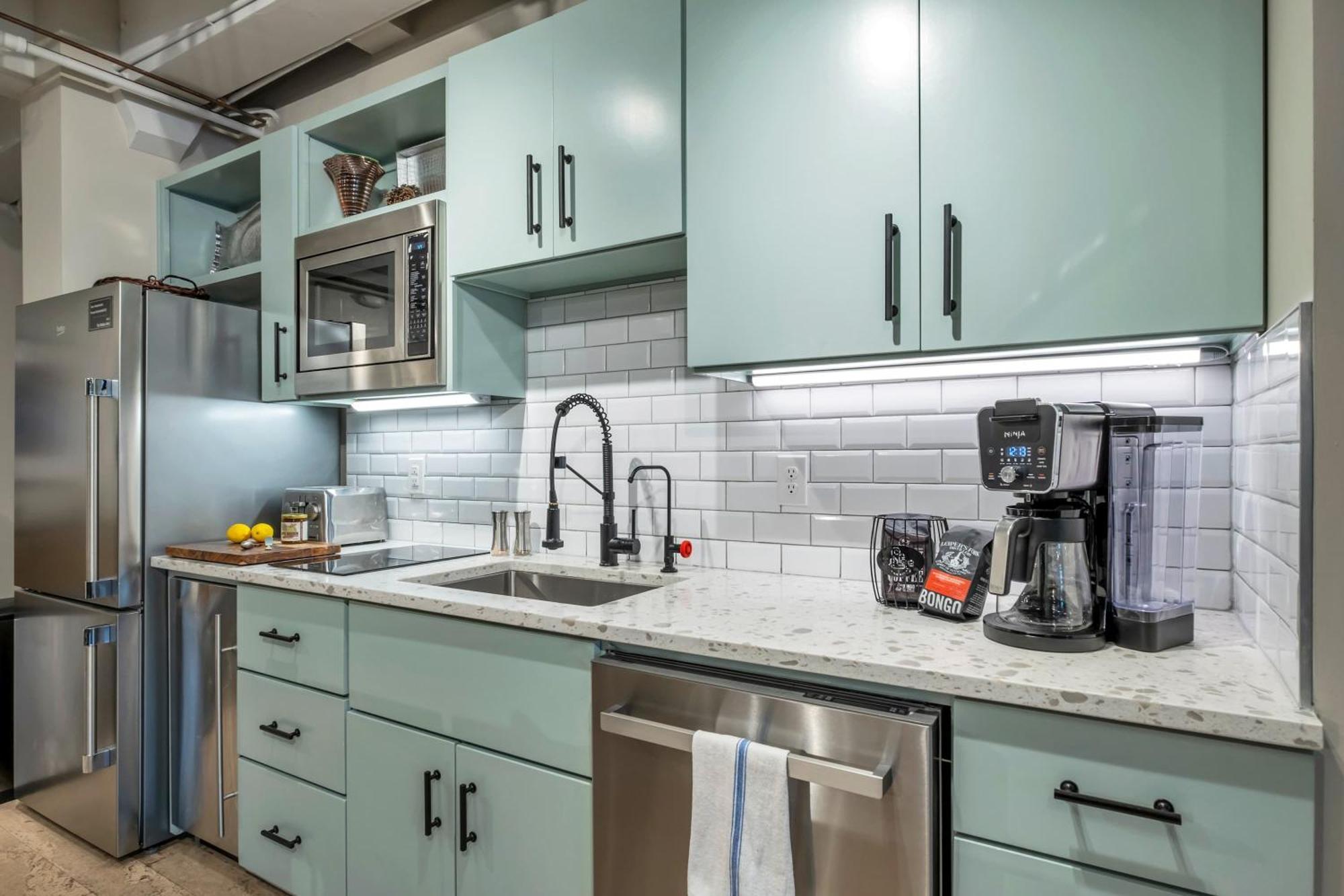 Honky Tonk 6 Bedroom By Maddox Apartment