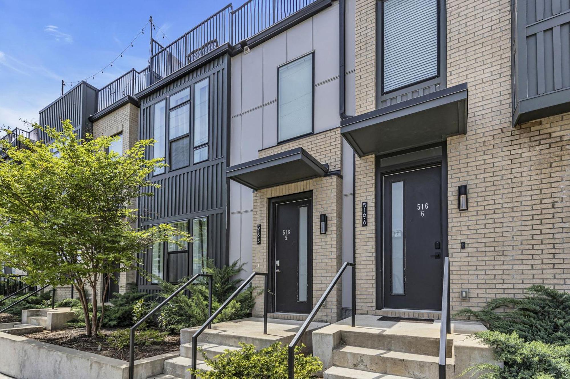 Holiday home Brand New Views Karaoke Near Downtown *