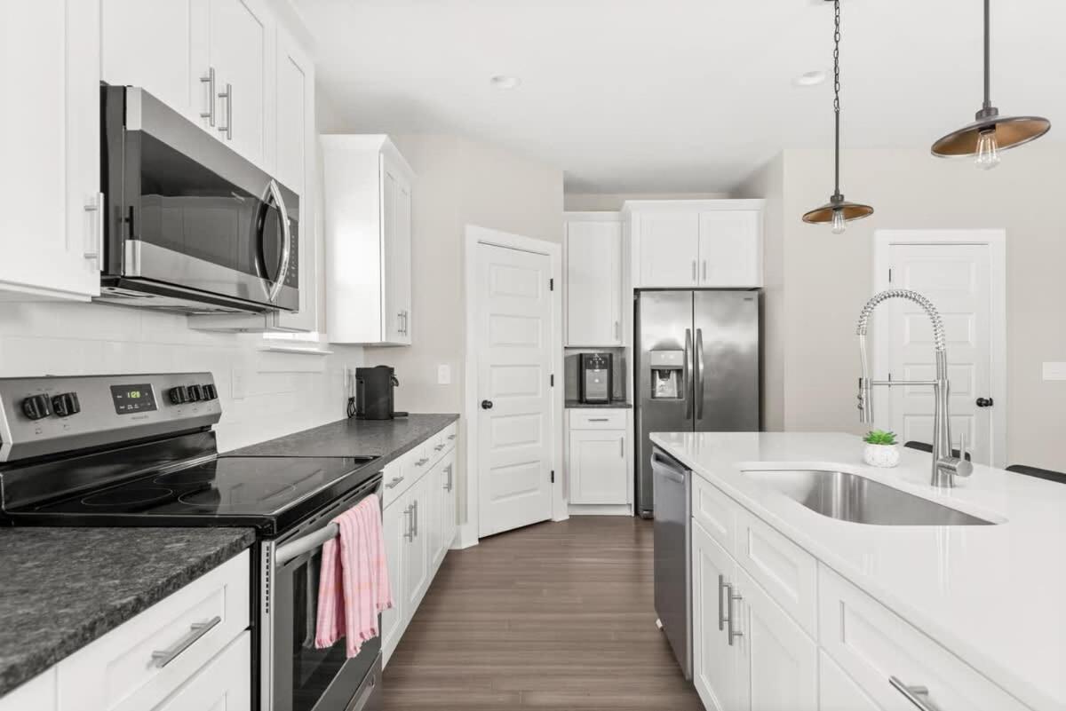 Nashvegas Theme Large