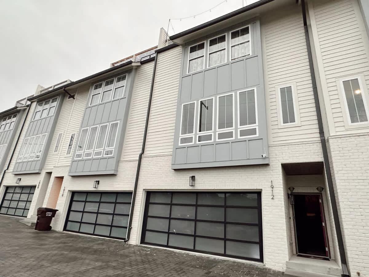 Large Full - 10 Min Broadway 16ppl 10 Beds Holiday home *