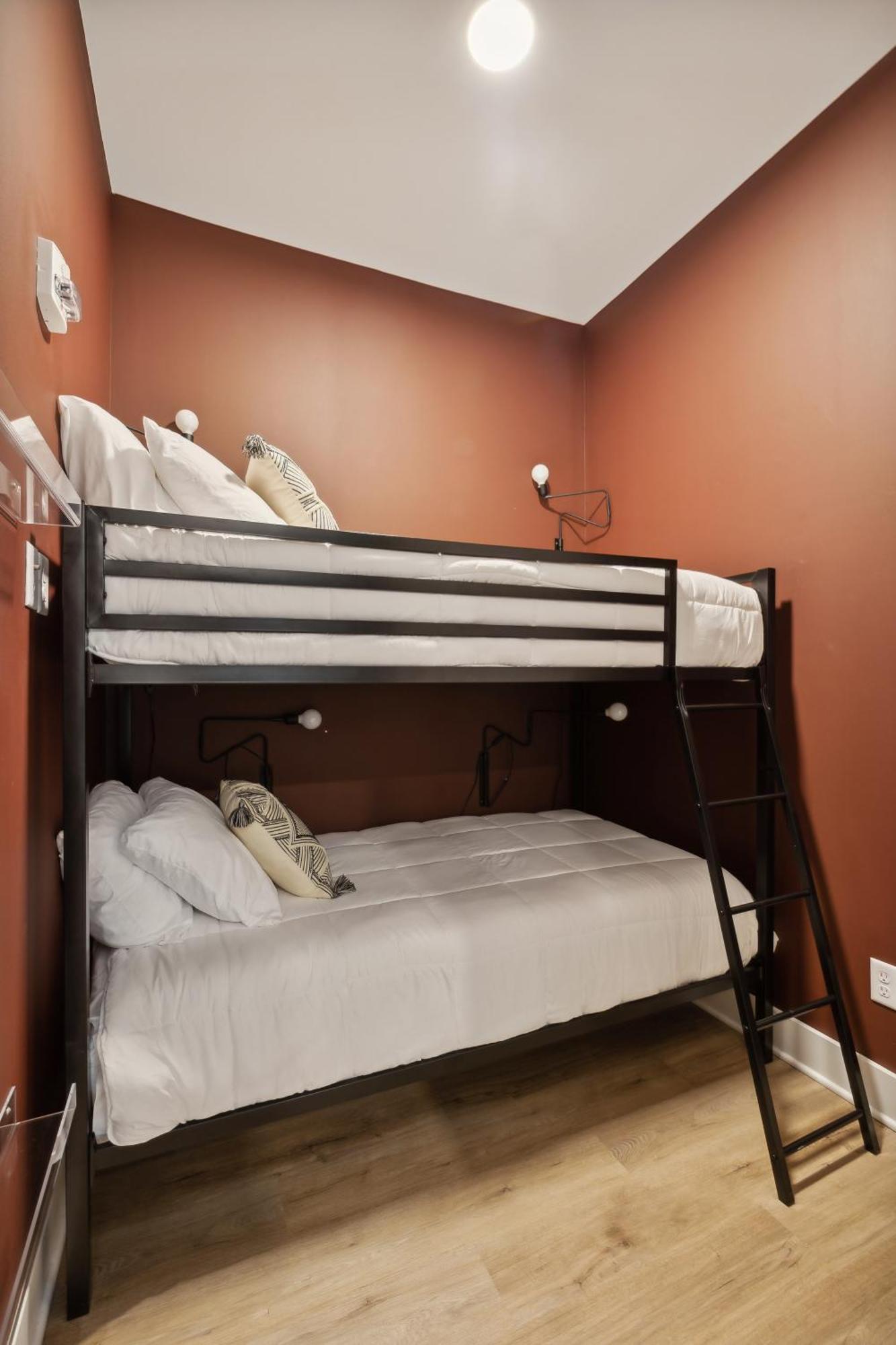 Rhinestone Cowboy In East Nashville, 5 Minutes To Downtown And Broadway Apartment Nashville