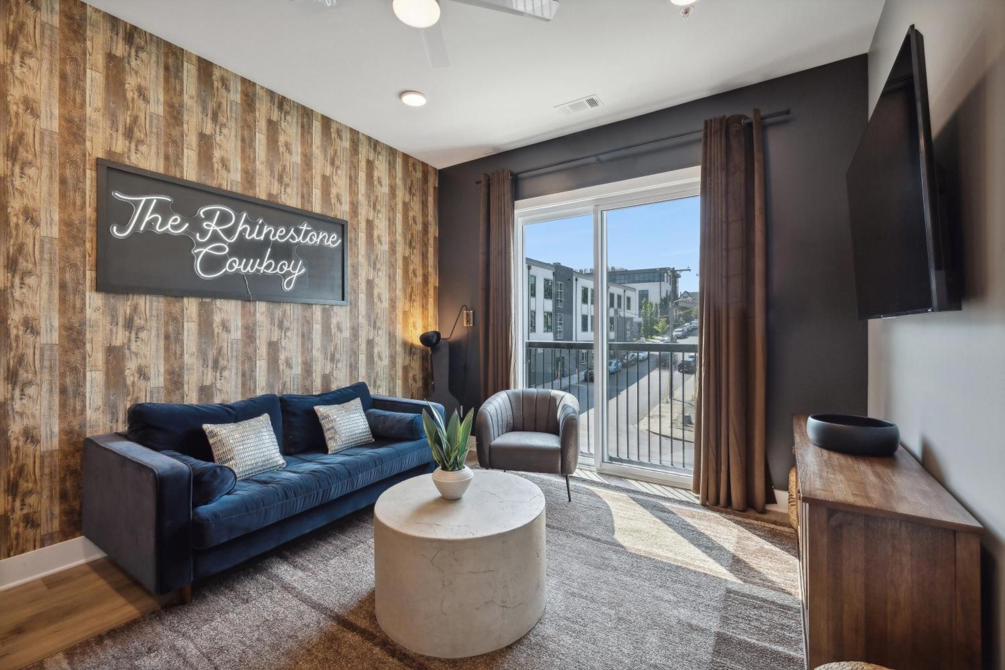 Rhinestone Cowboy In East Nashville, 5 Minutes To Downtown And Broadway Nashville