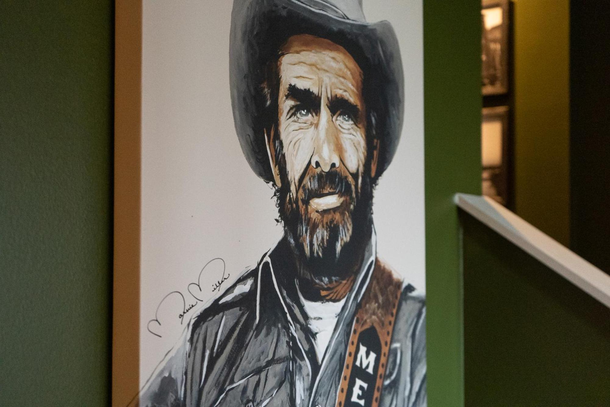 A Place To Hang Your By Local Holiday home *