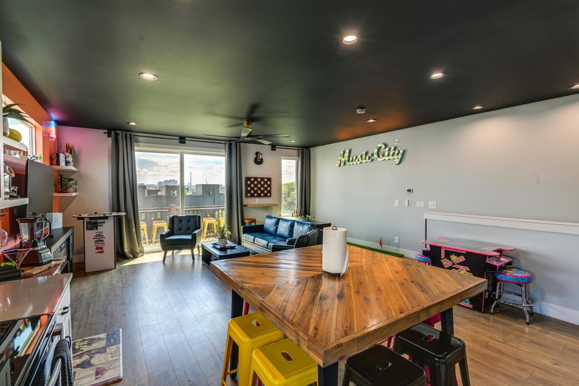 Skyline Views Townhome 3 Mi To Broadway Nashville