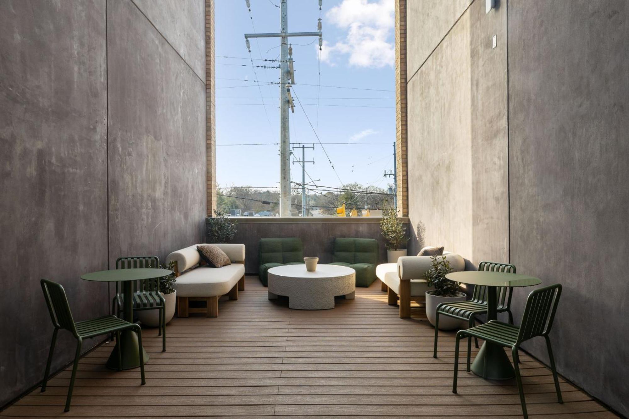 Luxury E Nash 1 Bed 1 Bath Rooftop Access Parking 30 Or Days By Skyrun Apartment *