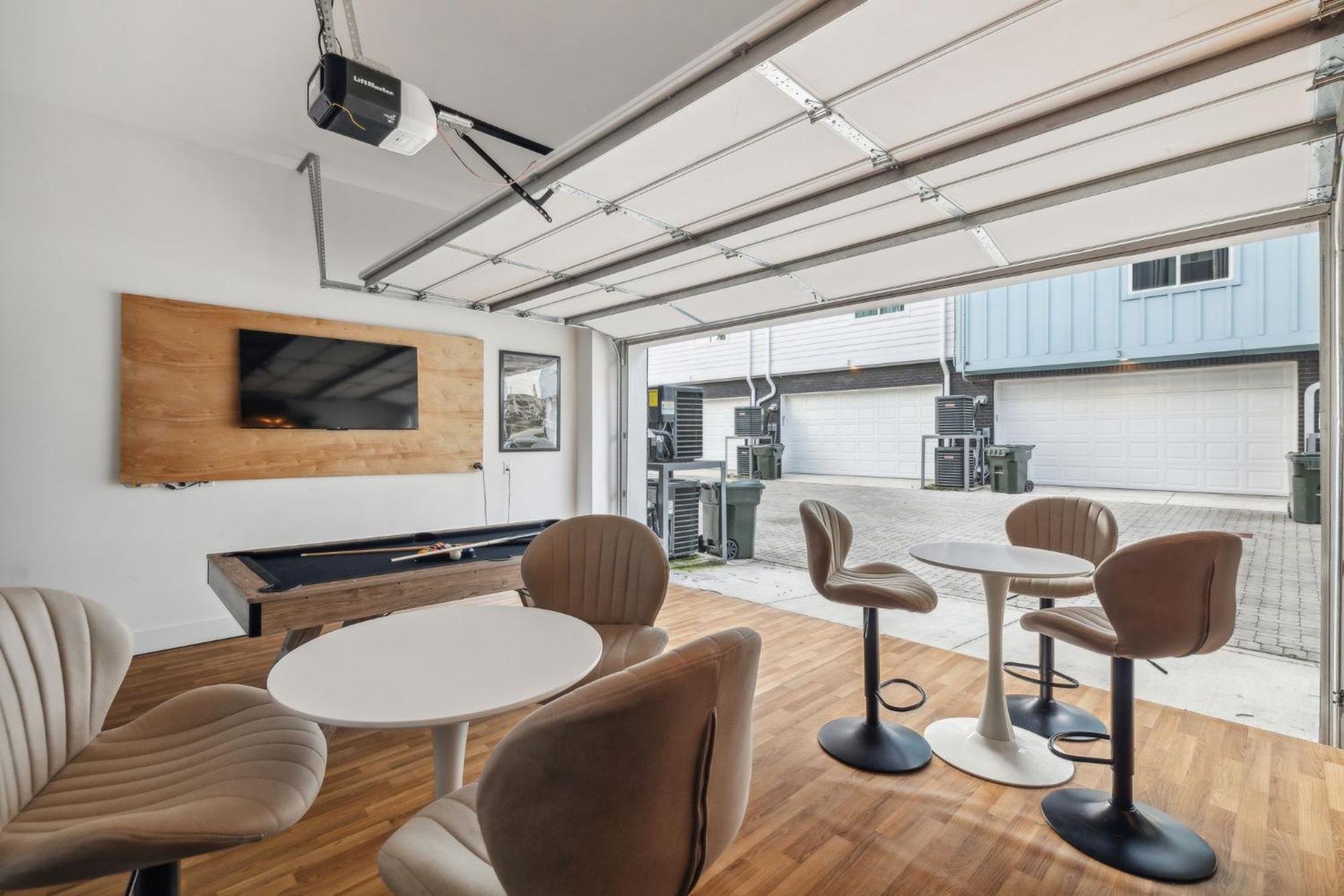 Country Music Themed Goodrich Ave By Skyrun * Nashville