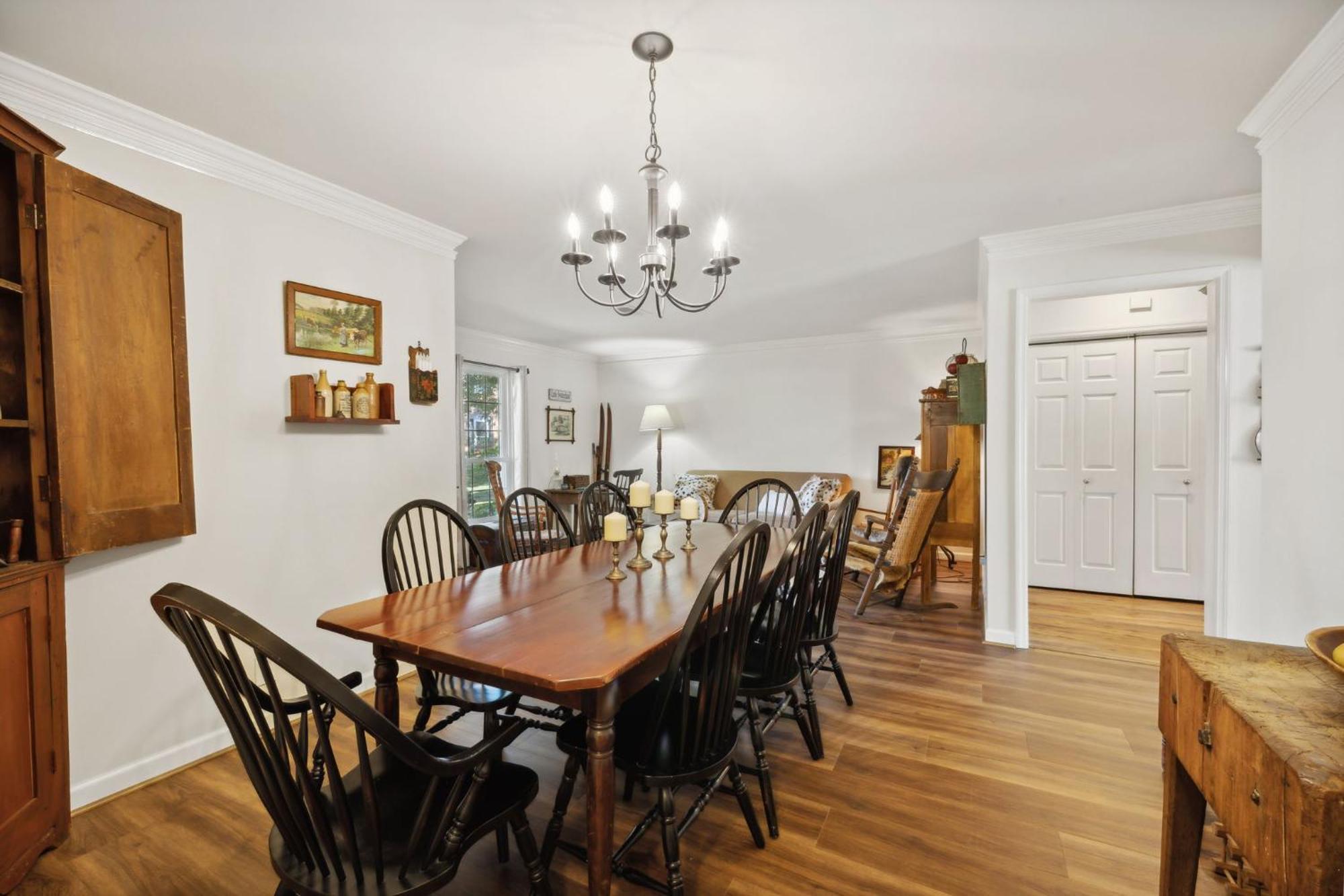 Charming Vintage 3 Bedroom Townhome 30 Or Days By Skyrun