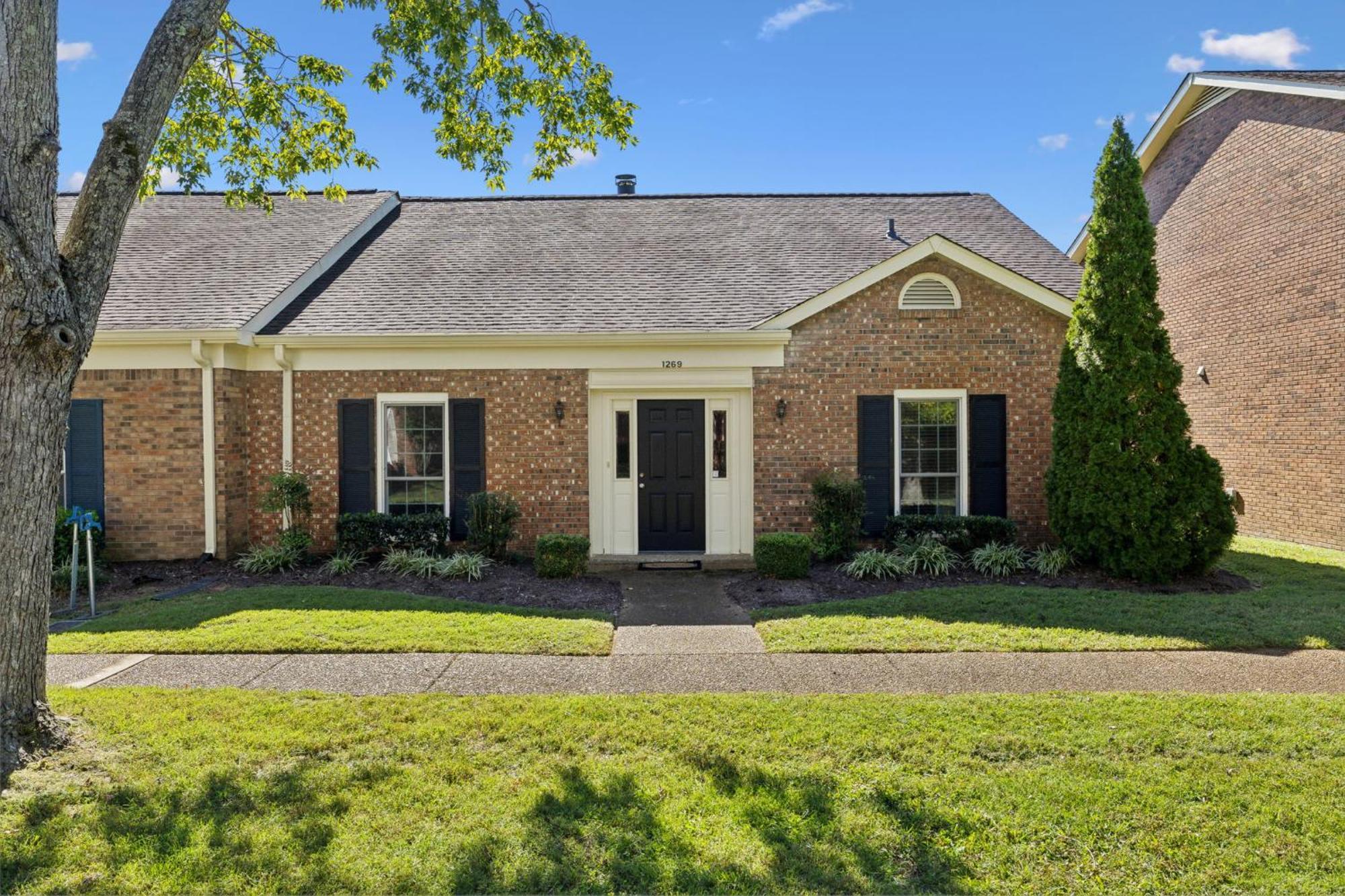 Charming Vintage 3 Bedroom Townhome 30 Or Days By Skyrun * Nashville