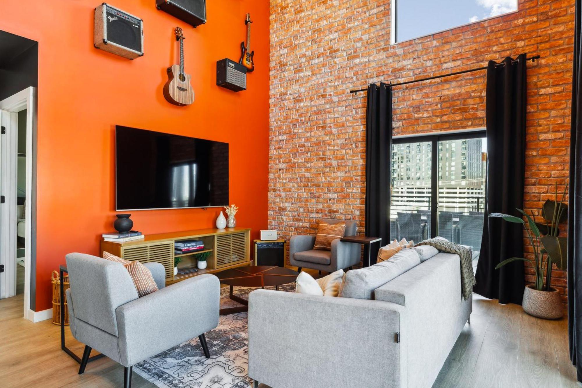 Holiday home The Rhythm And Rooftop Penthouse Walk To Broadway With Pool And Amazing Views Nashville