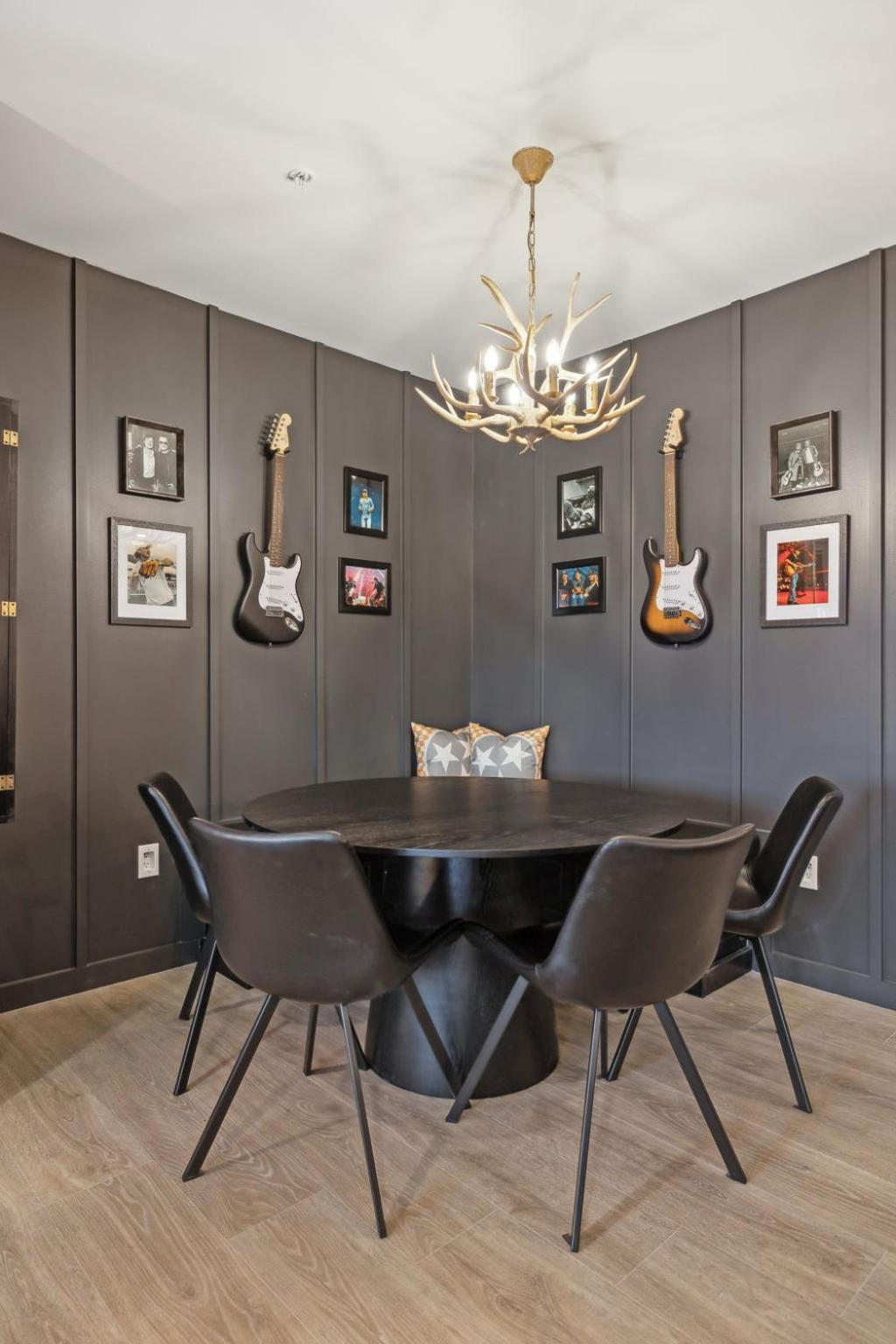 The Wallen Downtown Walk To Broadway, Parking, Heated Pool, Gym Apartment *