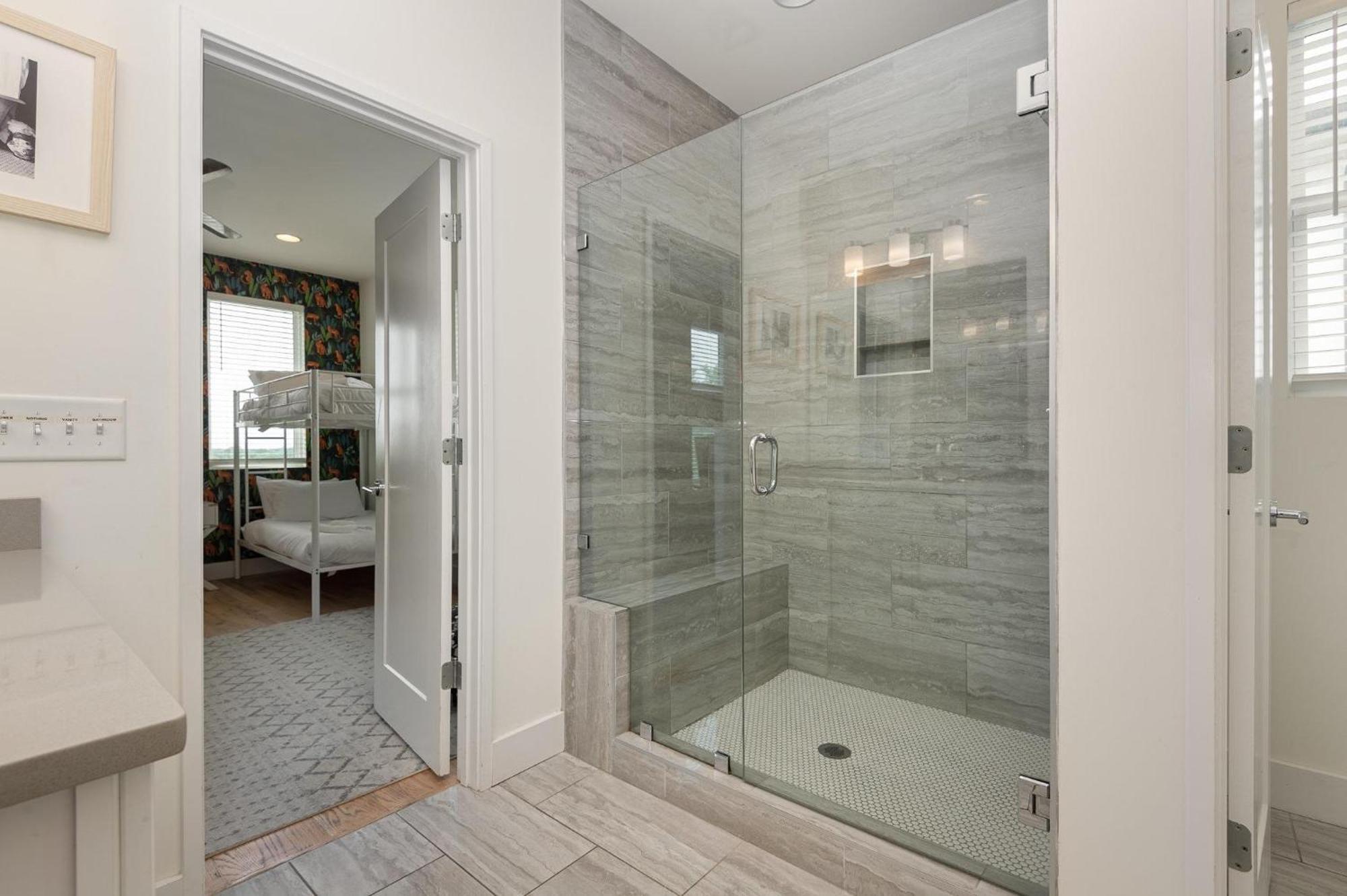 Holiday home Riff & Rest - 2 Stylish Homes - Mins To Germantown