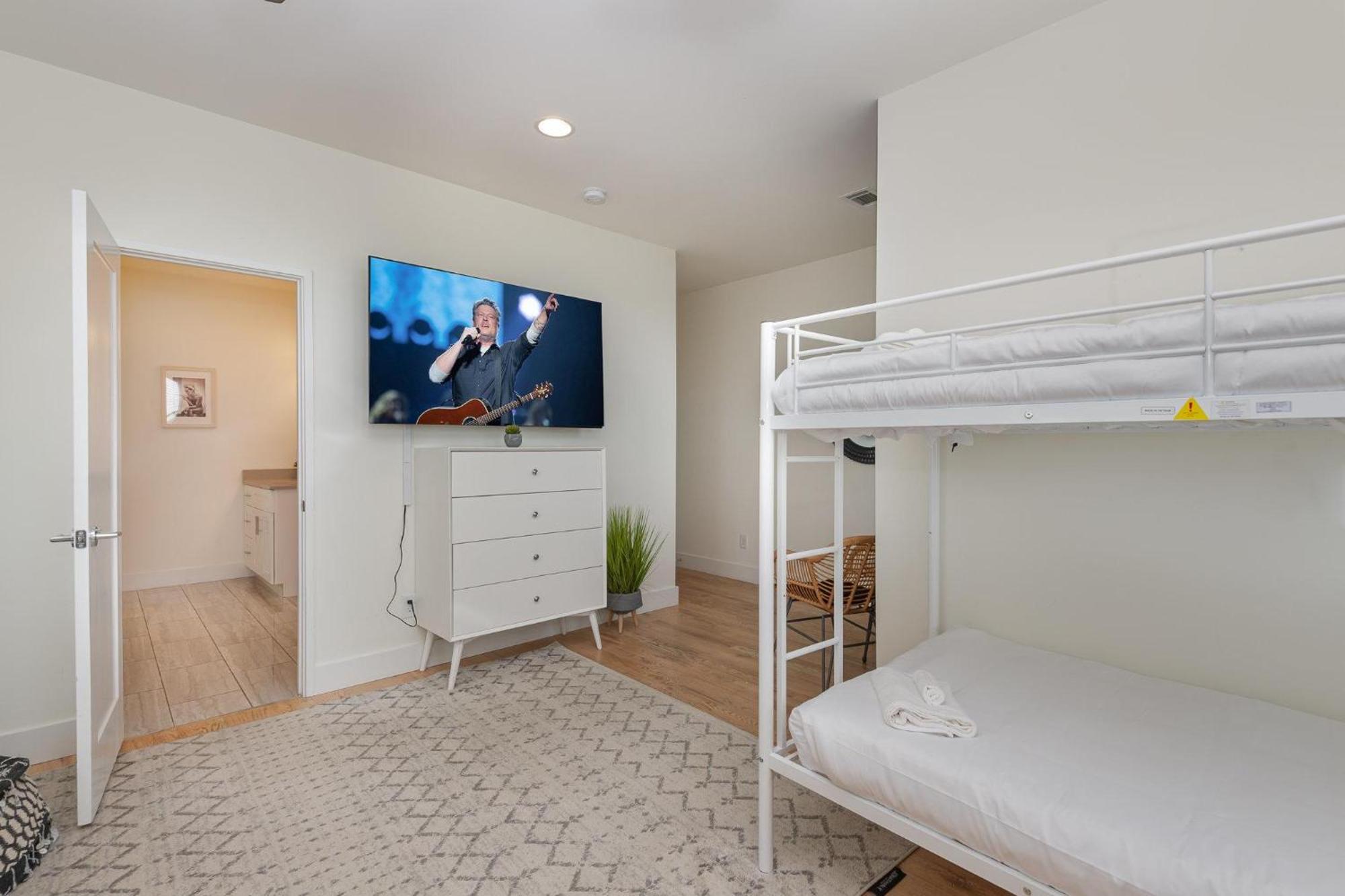 Holiday home Riff & Rest - 2 Stylish Homes - Mins To Germantown Nashville