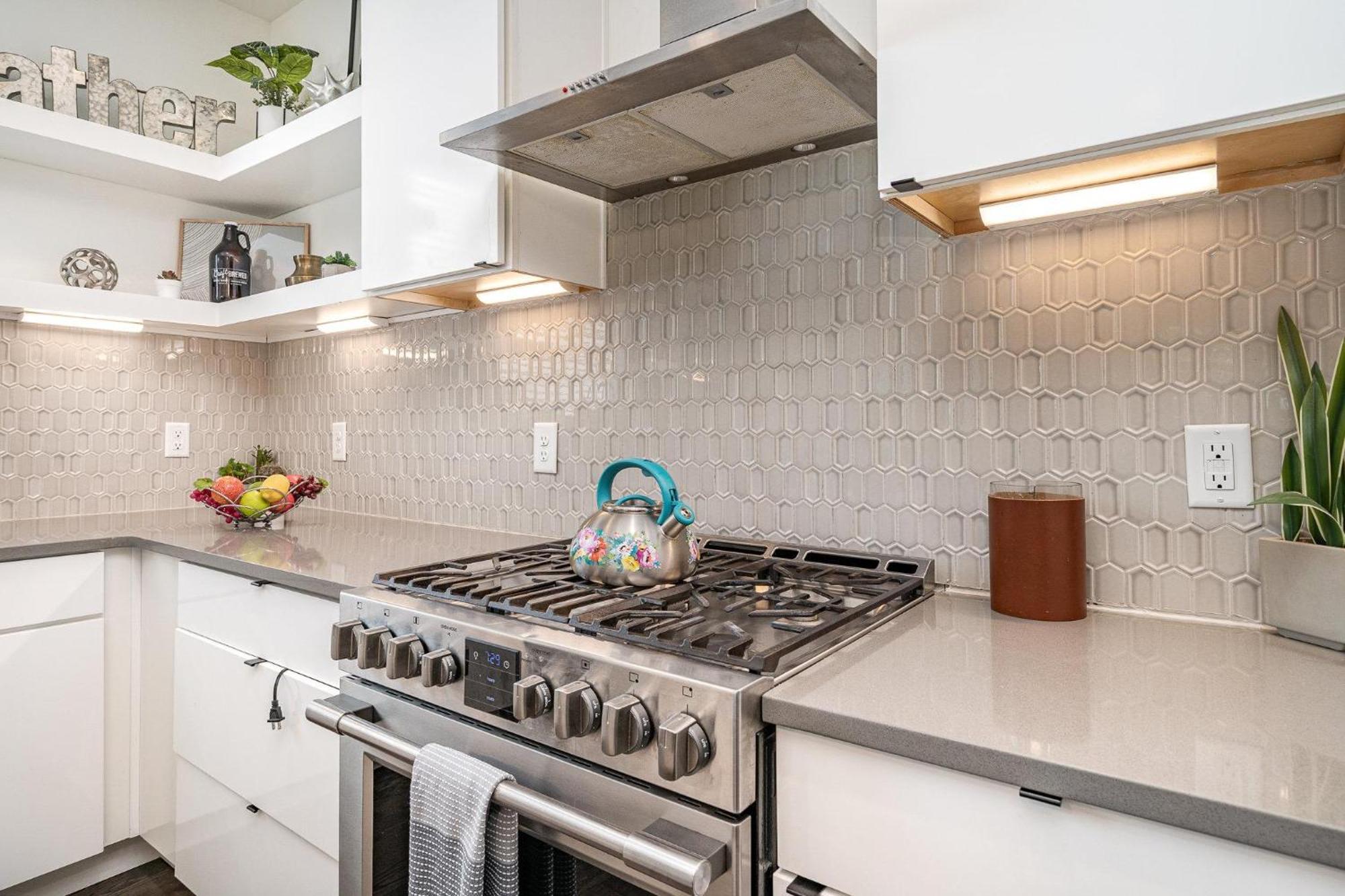 Riff & Rest - 2 Stylish Homes - Mins To Germantown Holiday home Nashville
