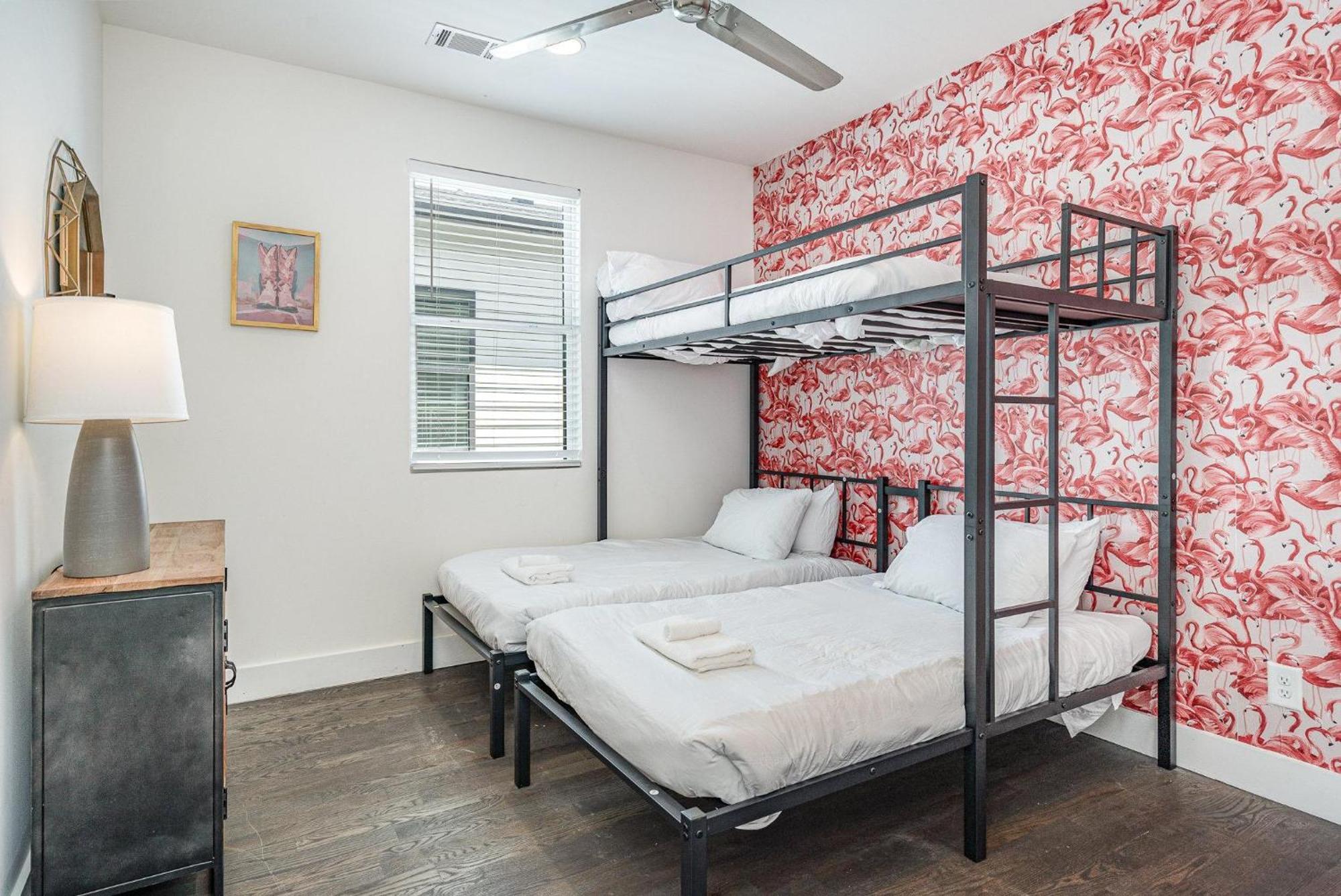 Riff & Rest - 2 Stylish Homes - Mins To Germantown Nashville