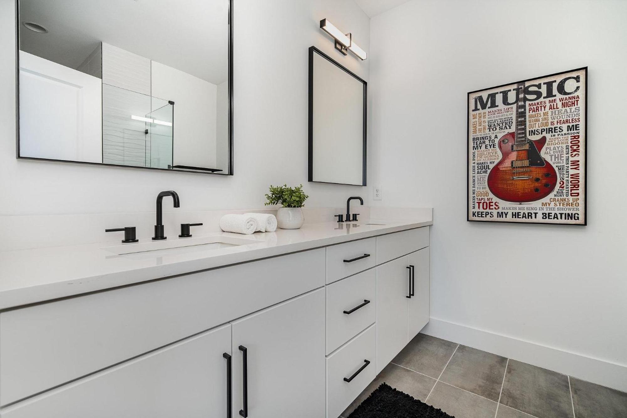 Holiday home Revival-rooftop Deck/hot Tub-mins To Broadway