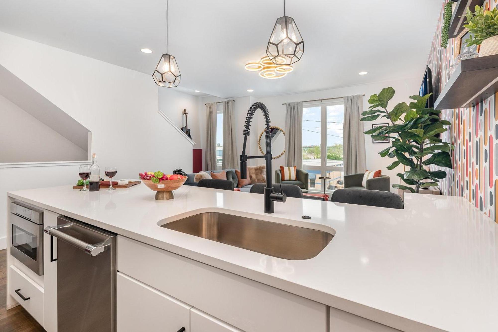 Holiday home Painted Note - Rooftop Hot Tub - Mins To Broadway