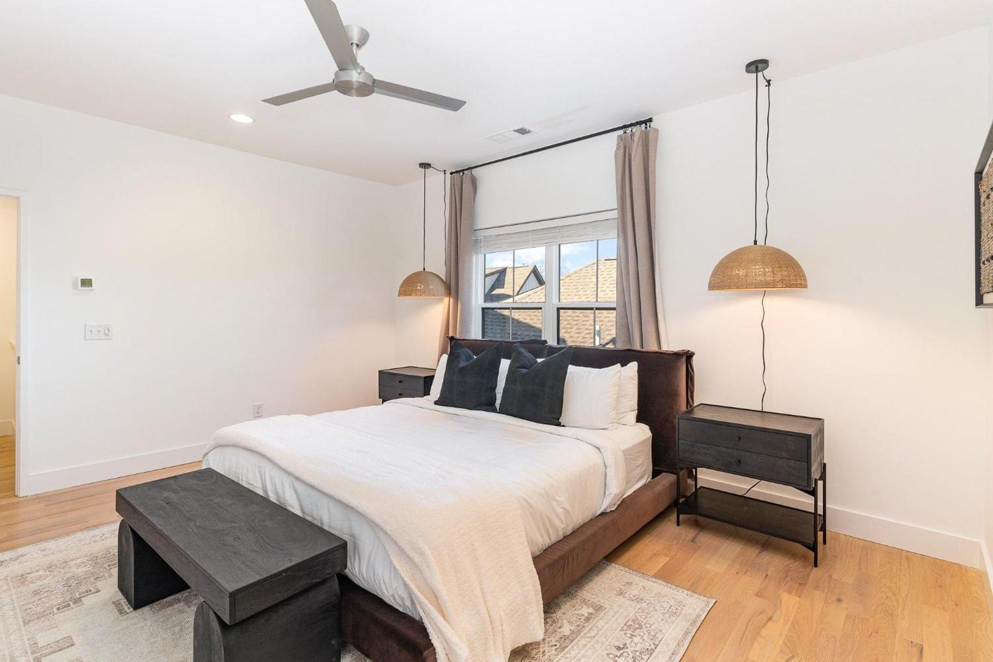 Brightwood - Sleeps 8 - Mins To Broadway Holiday home *