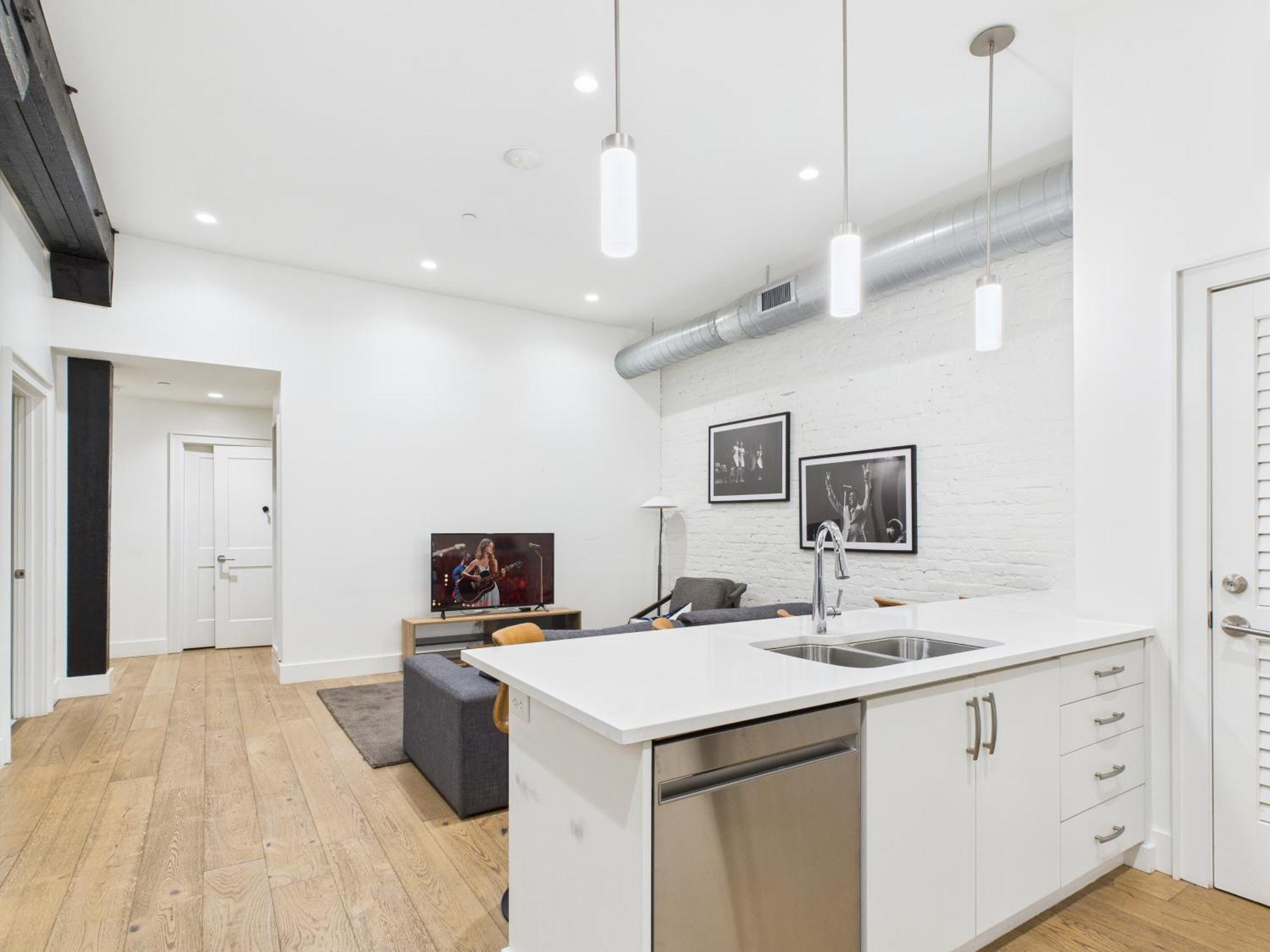 The Saddlery - Sound Check - 1 Block To Broadway Nashville