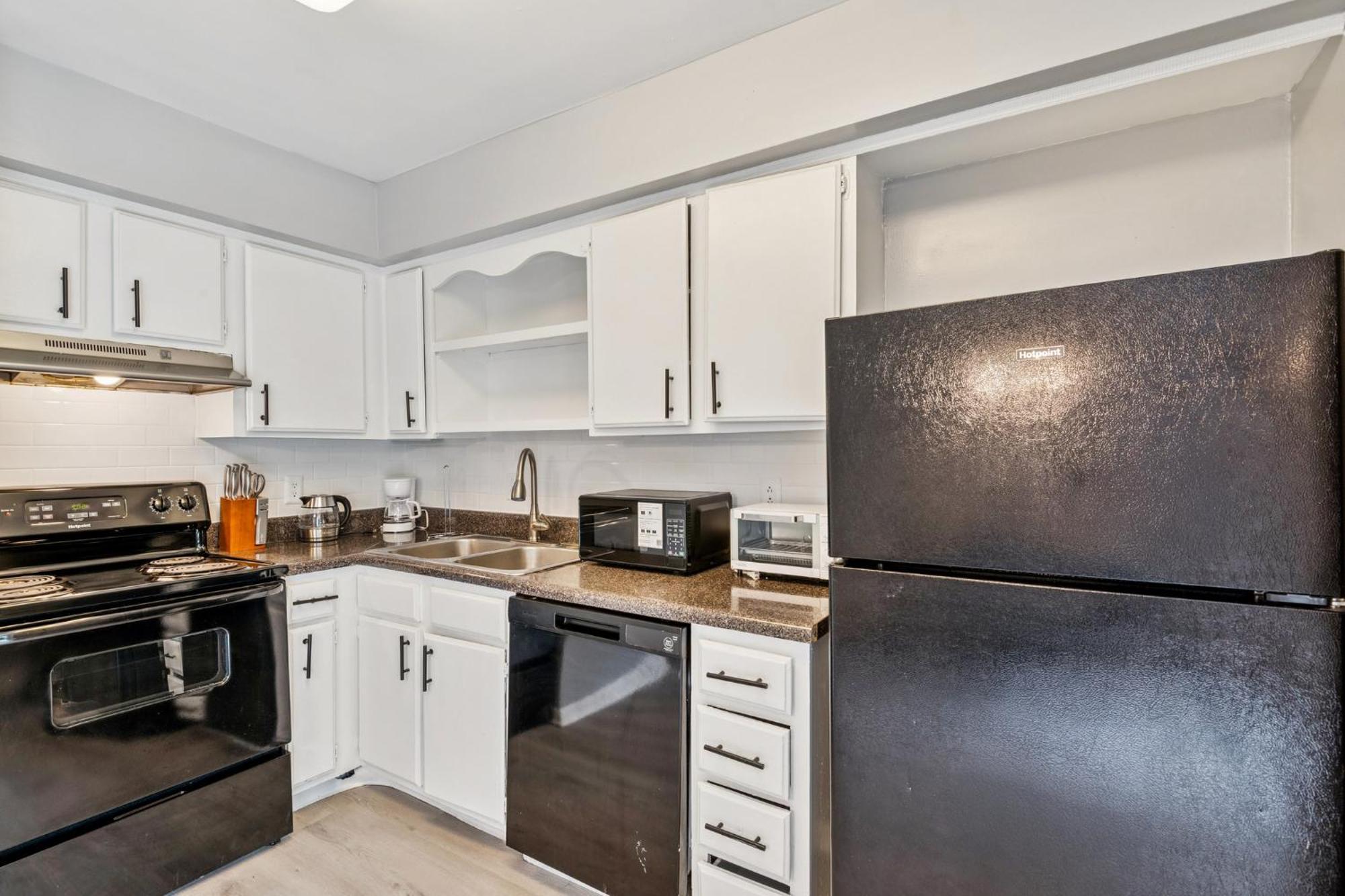 Jamestown E5 I Comfy 2 Bed 1 Bath Apartment