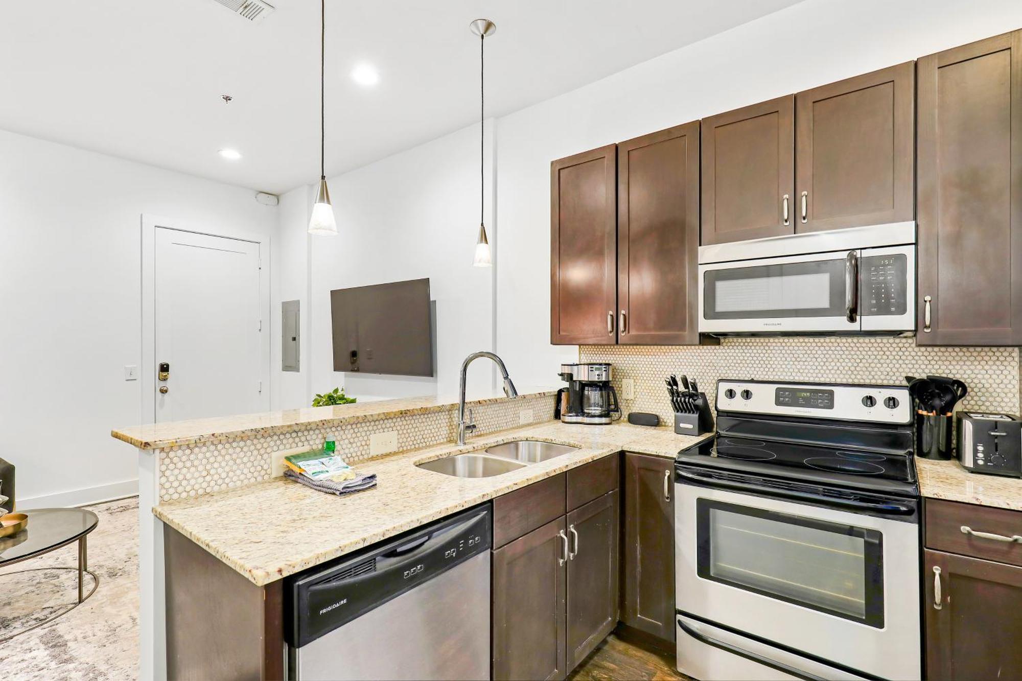 Urban Escape Apartment *