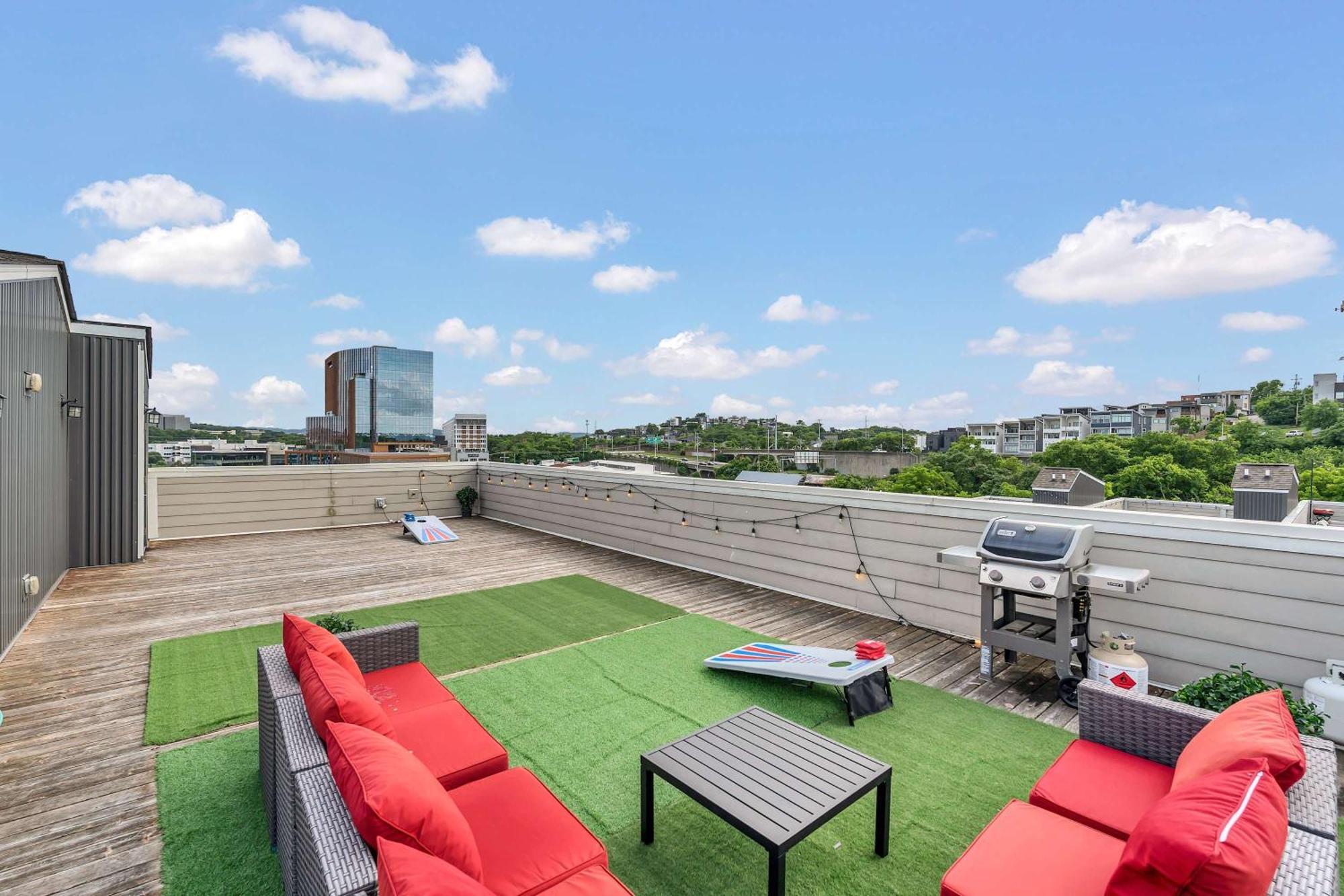 3 Lux Homes Huge Rooftop 2mi To Broadway Sleeps 36 Nashville