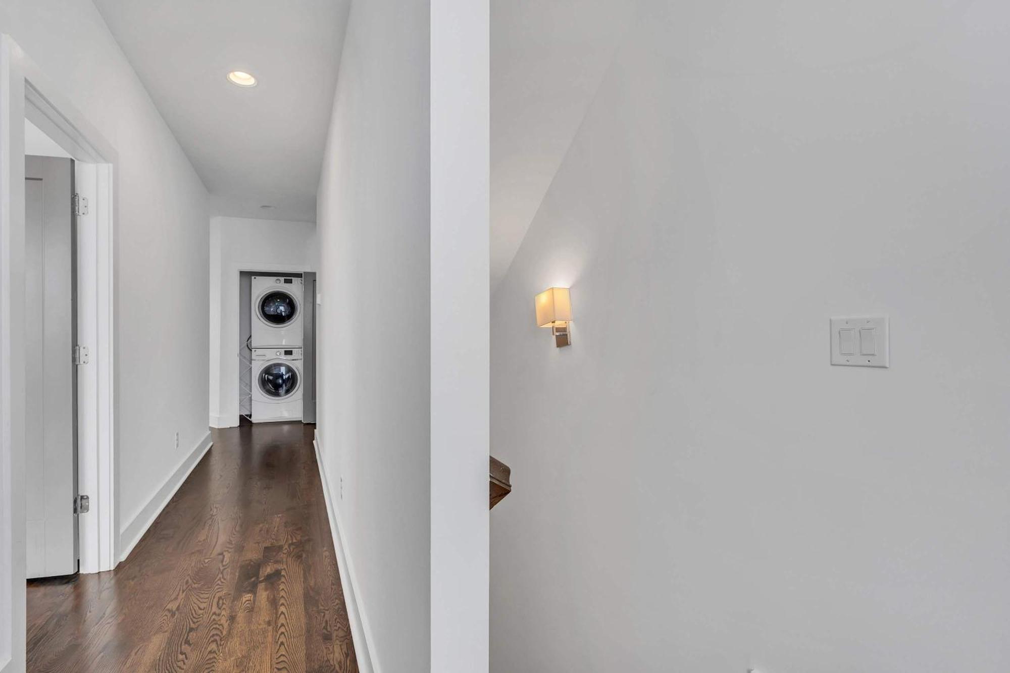 3 Lux Homes Huge Rooftop 2mi To Broadway Sleeps 36 Holiday home *