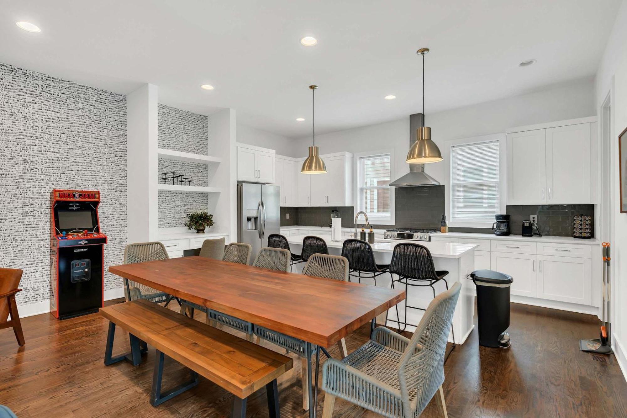2 Lux Homes 2mi To Broadway Huge Rooftop Sleeps 24 * Nashville