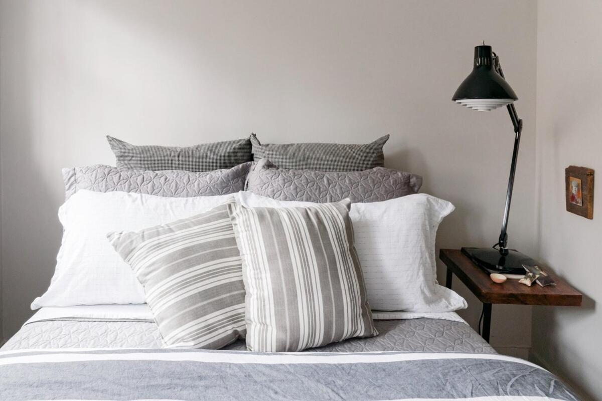 Stylish Renovated Craftsman With Pool And Garden Escape