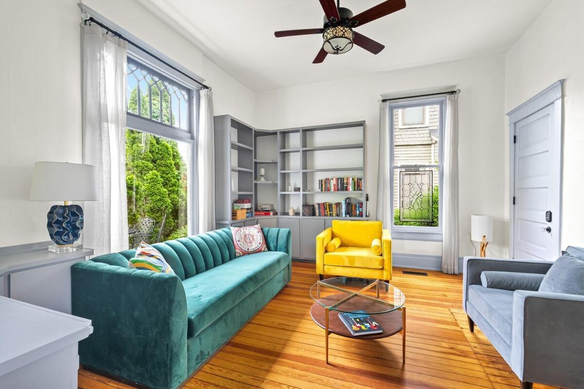 Stunning Close To Downtown And Bdwy Holiday home *