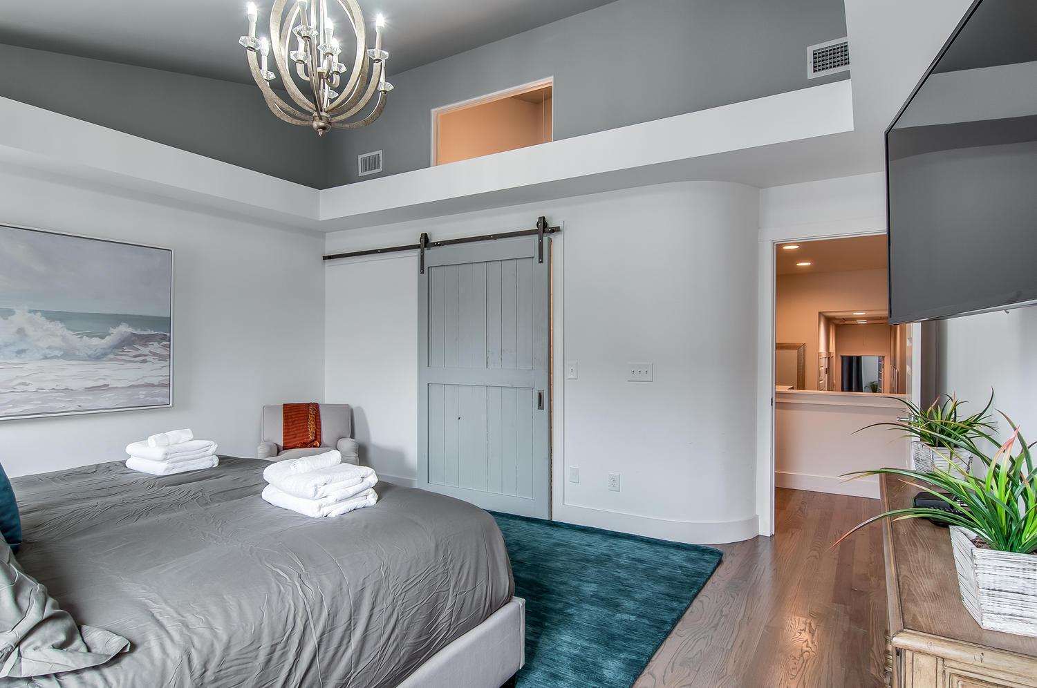 The West End Wonder By Local Holiday home Nashville