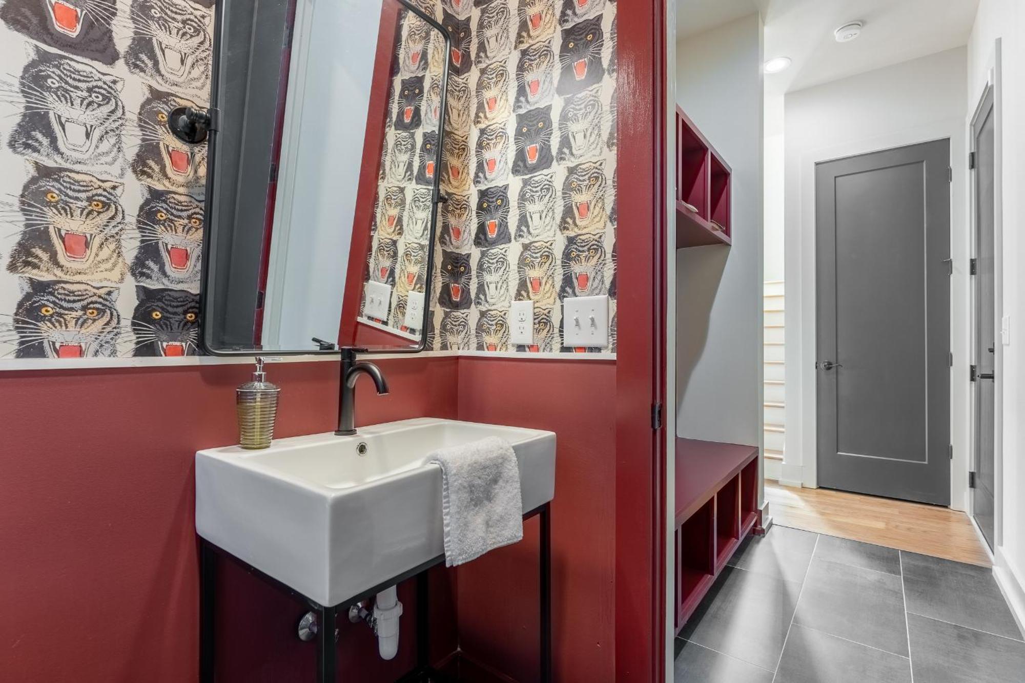 The Vinyl Vault By Local Holiday home *
