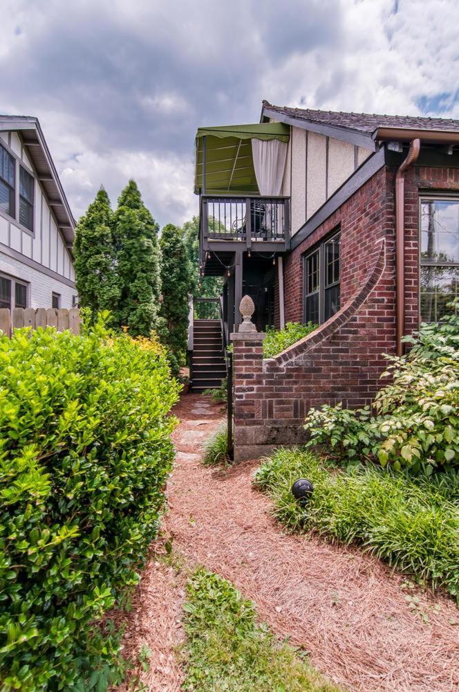 Apartment The Honey Bee By Local *