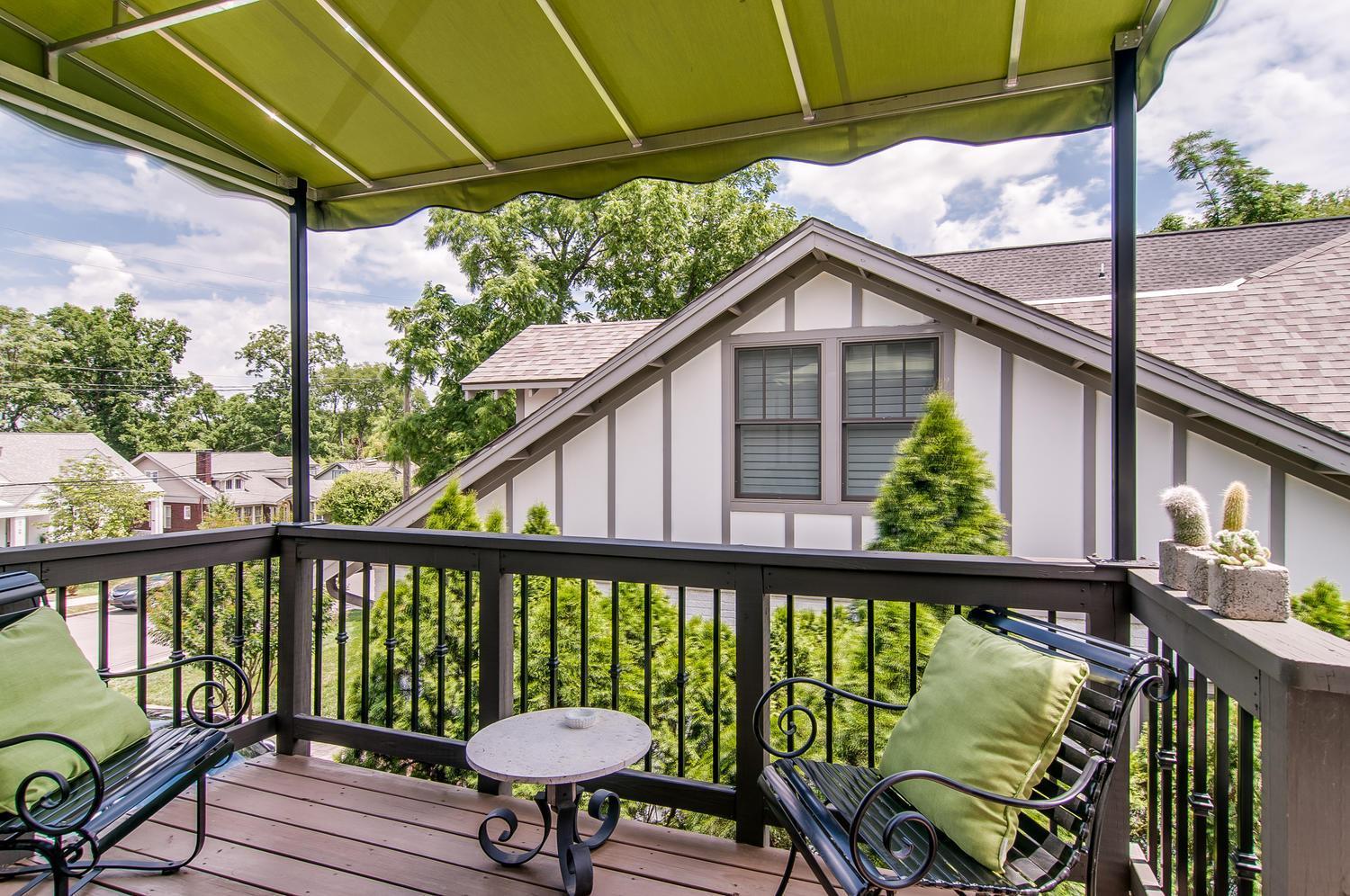 The Honey Bee By Local * Nashville