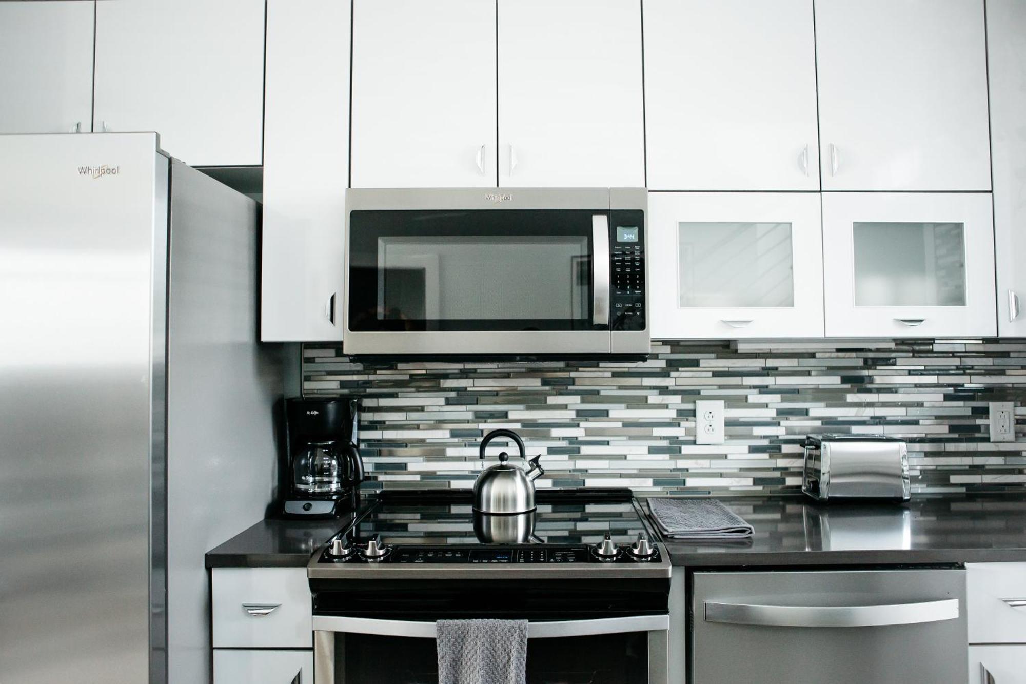 The Eden By Local Holiday home *