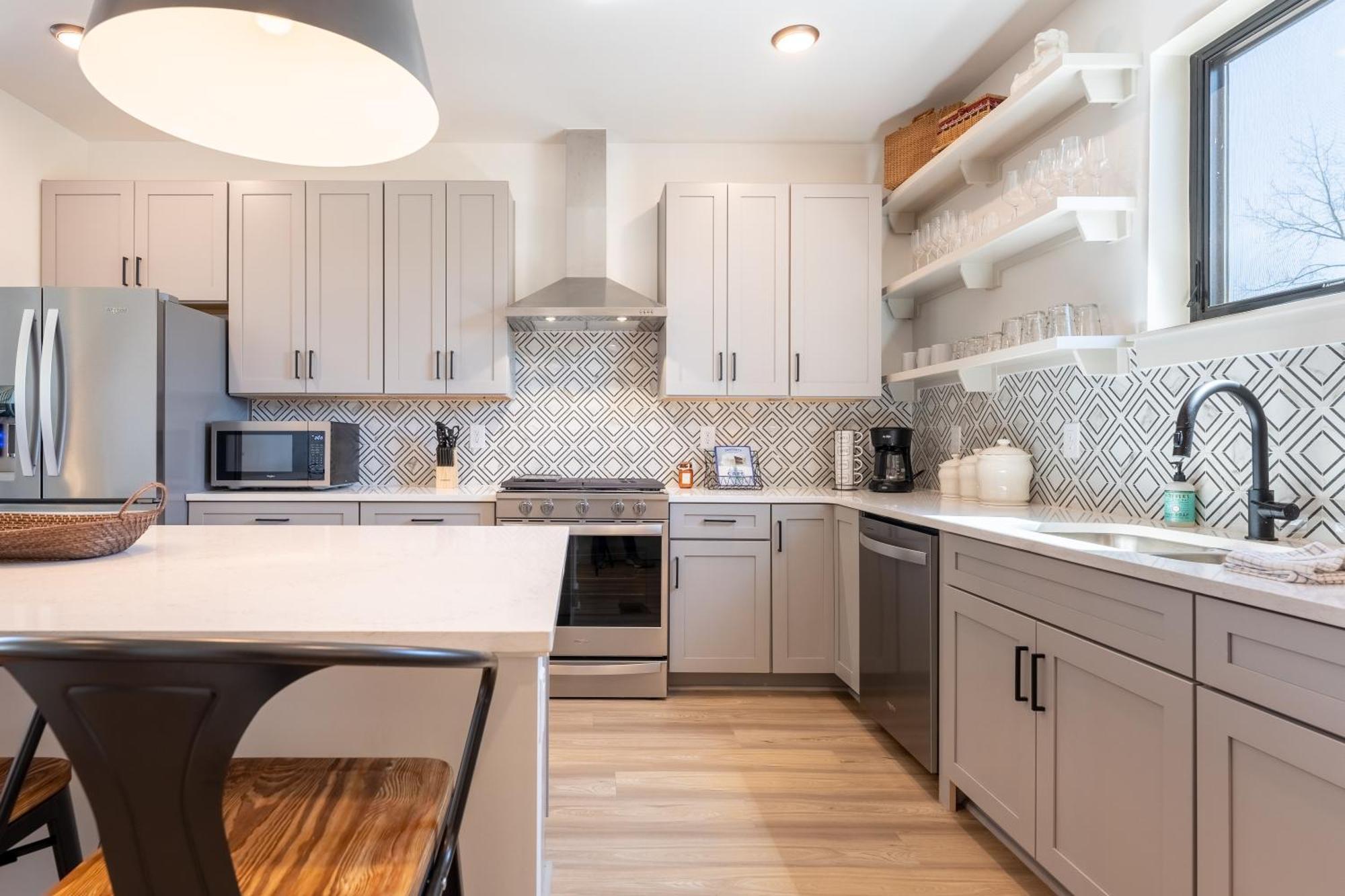 Let The Good Times Roll By Local Holiday home Nashville