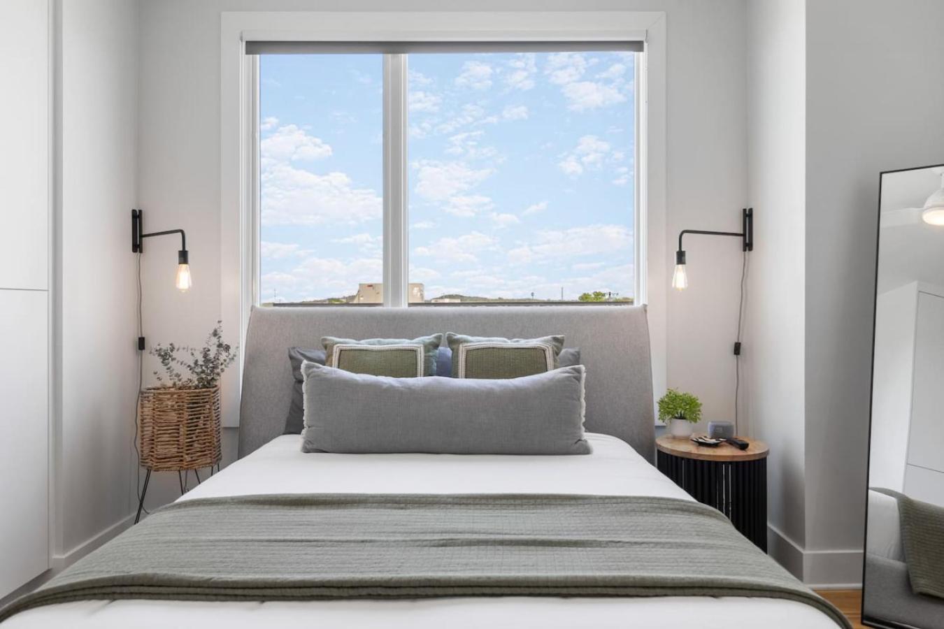 Holiday home Private Rooftop With Garage Walk To Restaurants Shops And Coffee Nashville