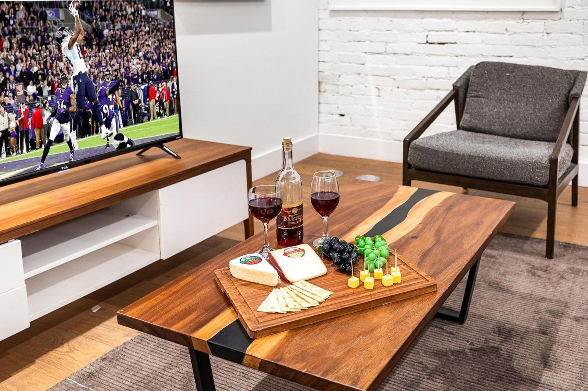 The Saddlery-frequency-2 Units-walk 2 Broadway Holiday home Nashville